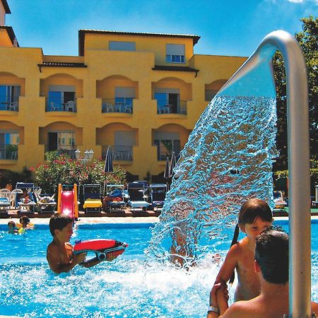 Hotel Sport & Residenza Cesenatico Exterior foto