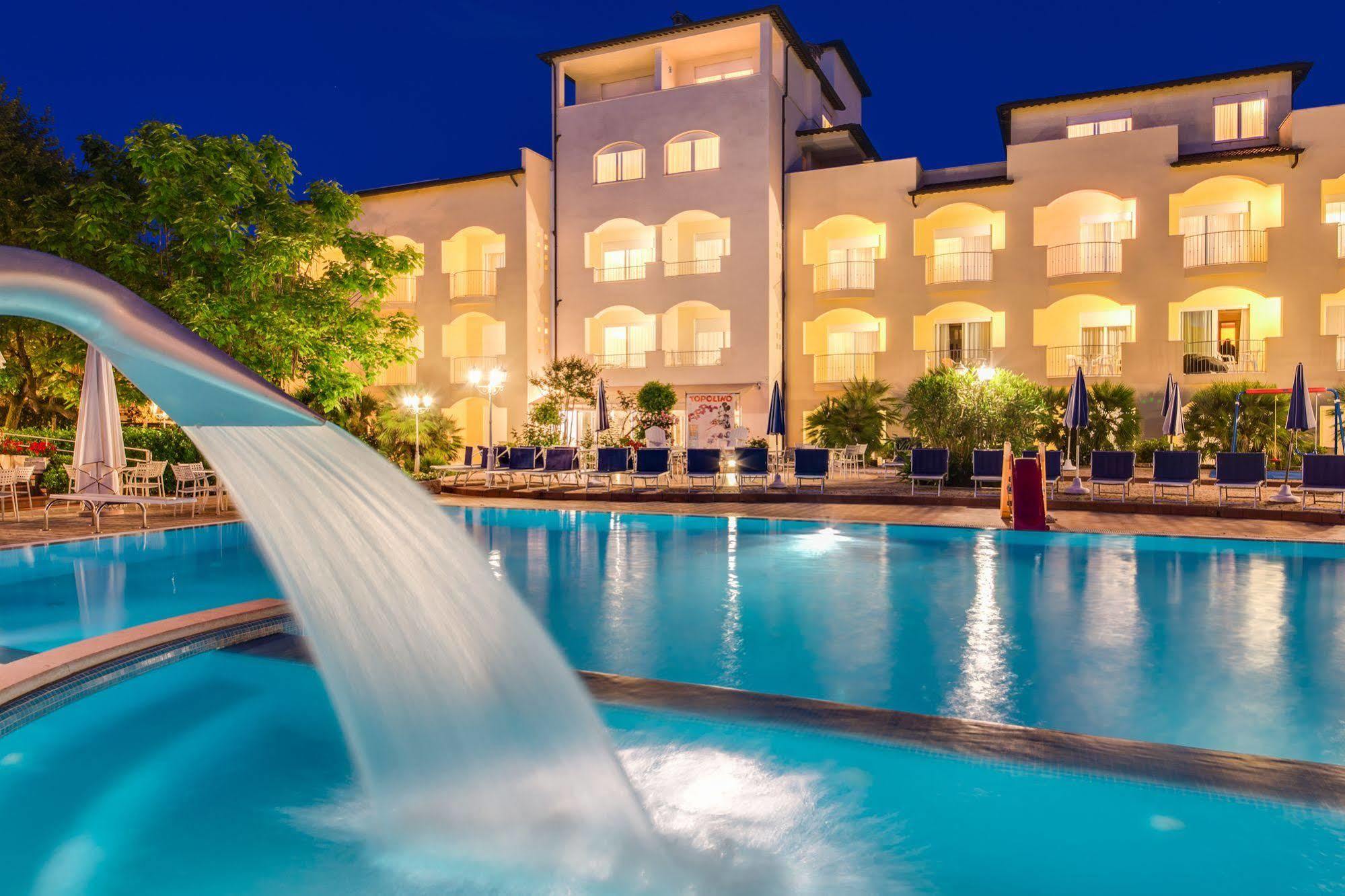 Hotel Sport & Residenza Cesenatico Exterior foto